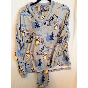 Disney Winnie the Pooh Piglet Pajama Set Womens Small Gray Camping Print 2-Piece